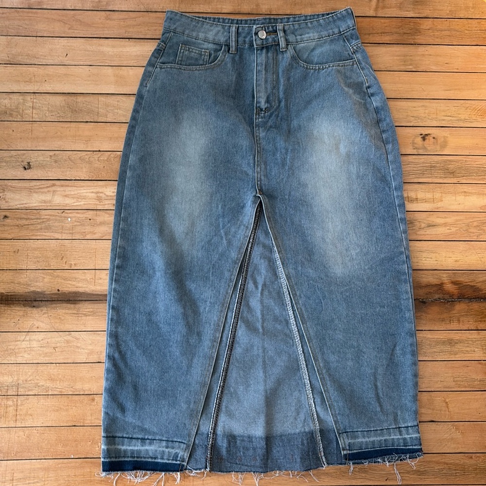 Denim skirt